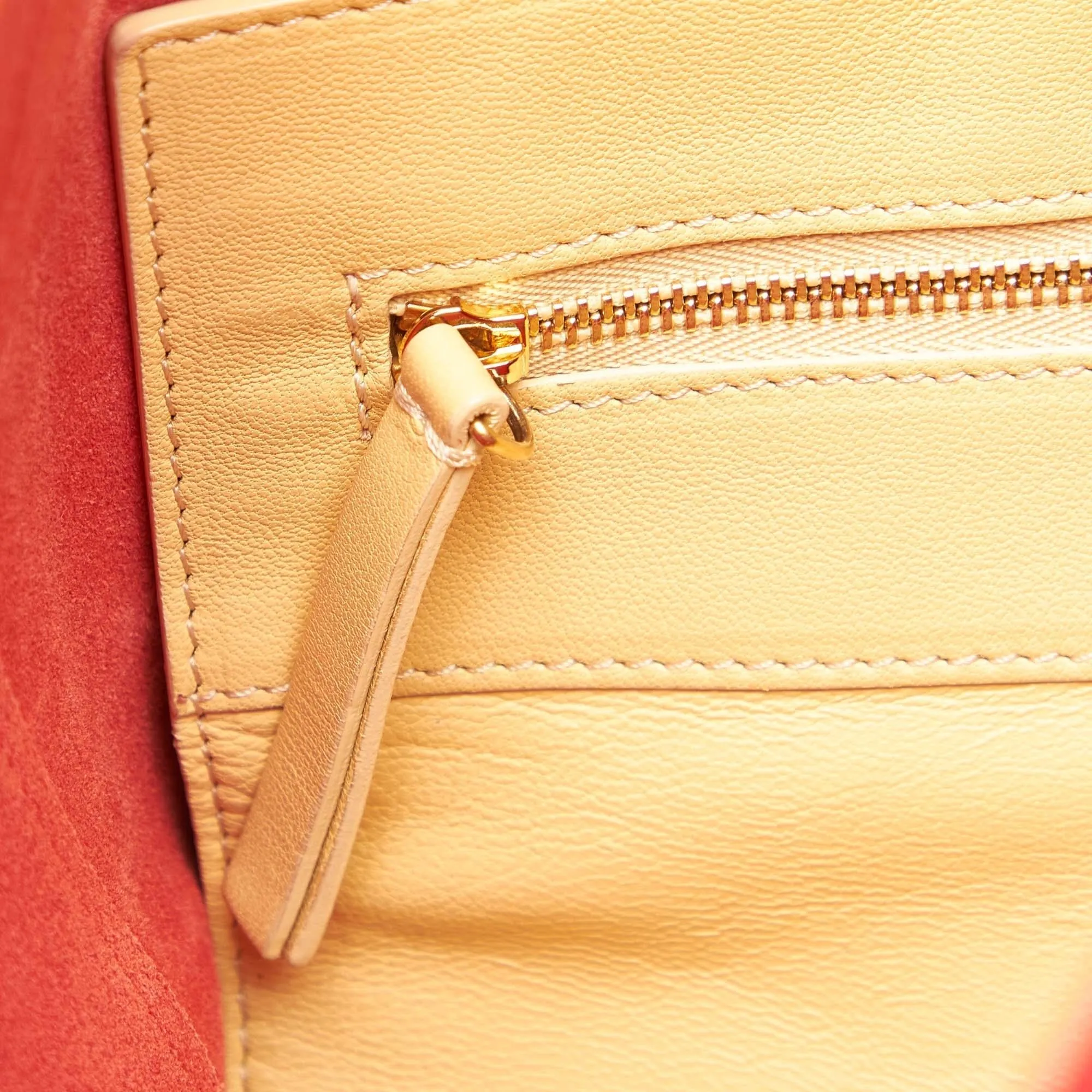 Celine Cabas Leather Tote Bag (SHG-16625)