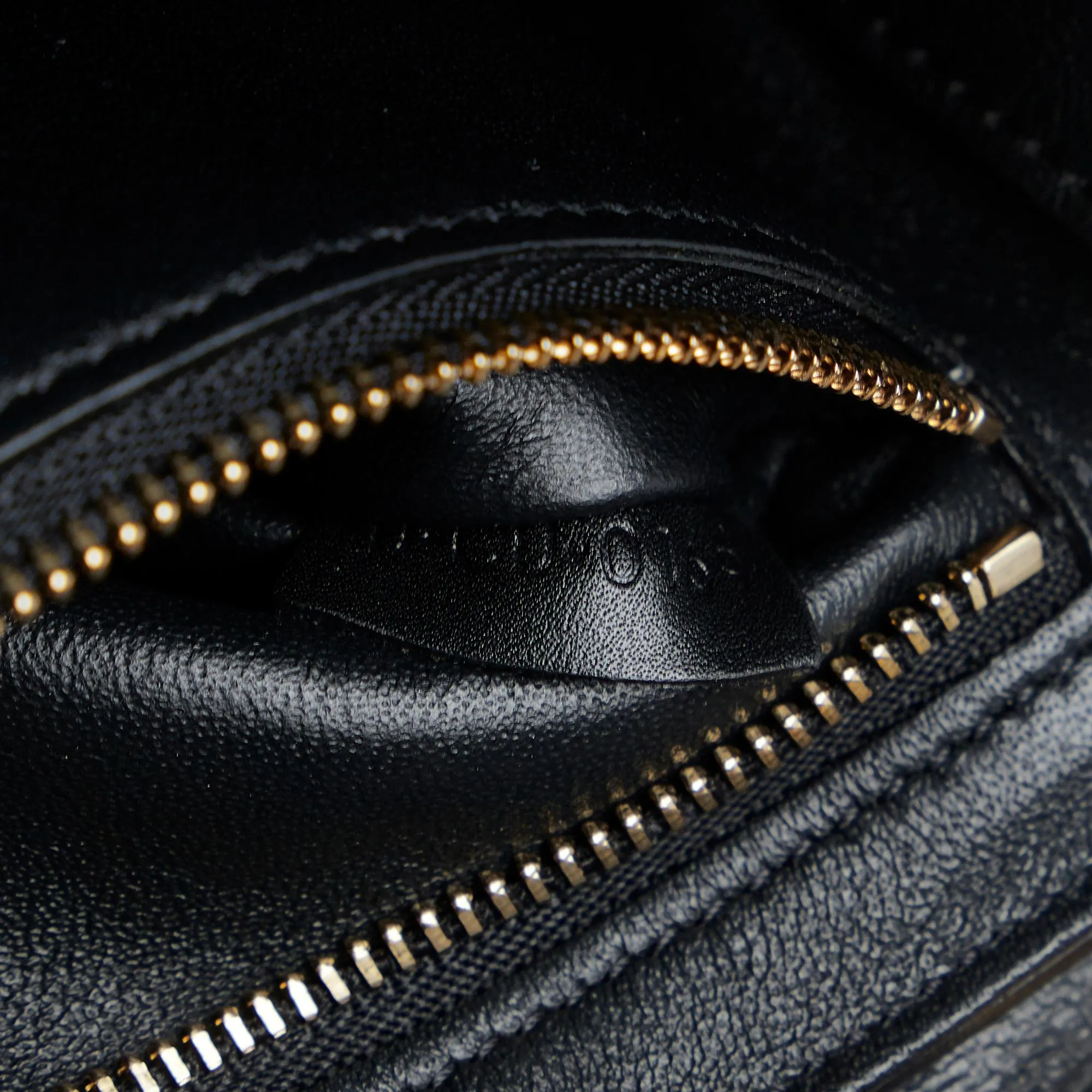 Celine Small C Bag (SHG-WkUUC8)