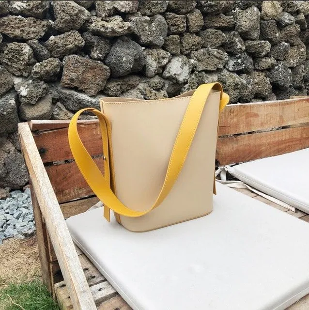 [Korean Style] Casa Minimal Bucket Shoulder Bag