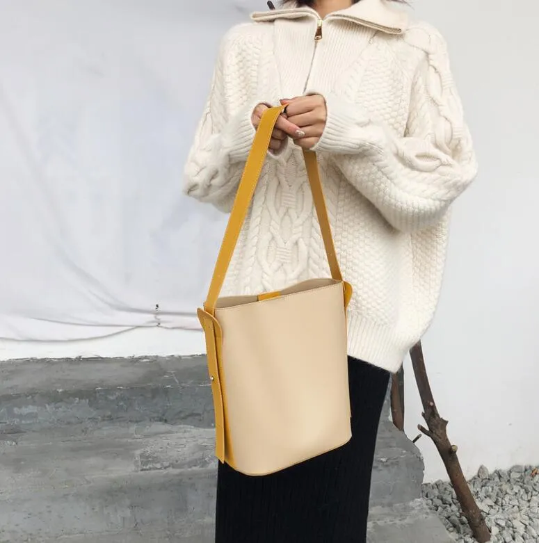 [Korean Style] Casa Minimal Bucket Shoulder Bag