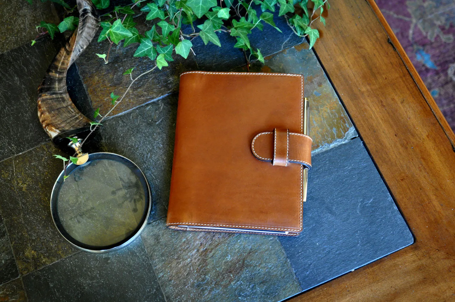 Medium-Size Vachetta Strap Padfolio - Terra