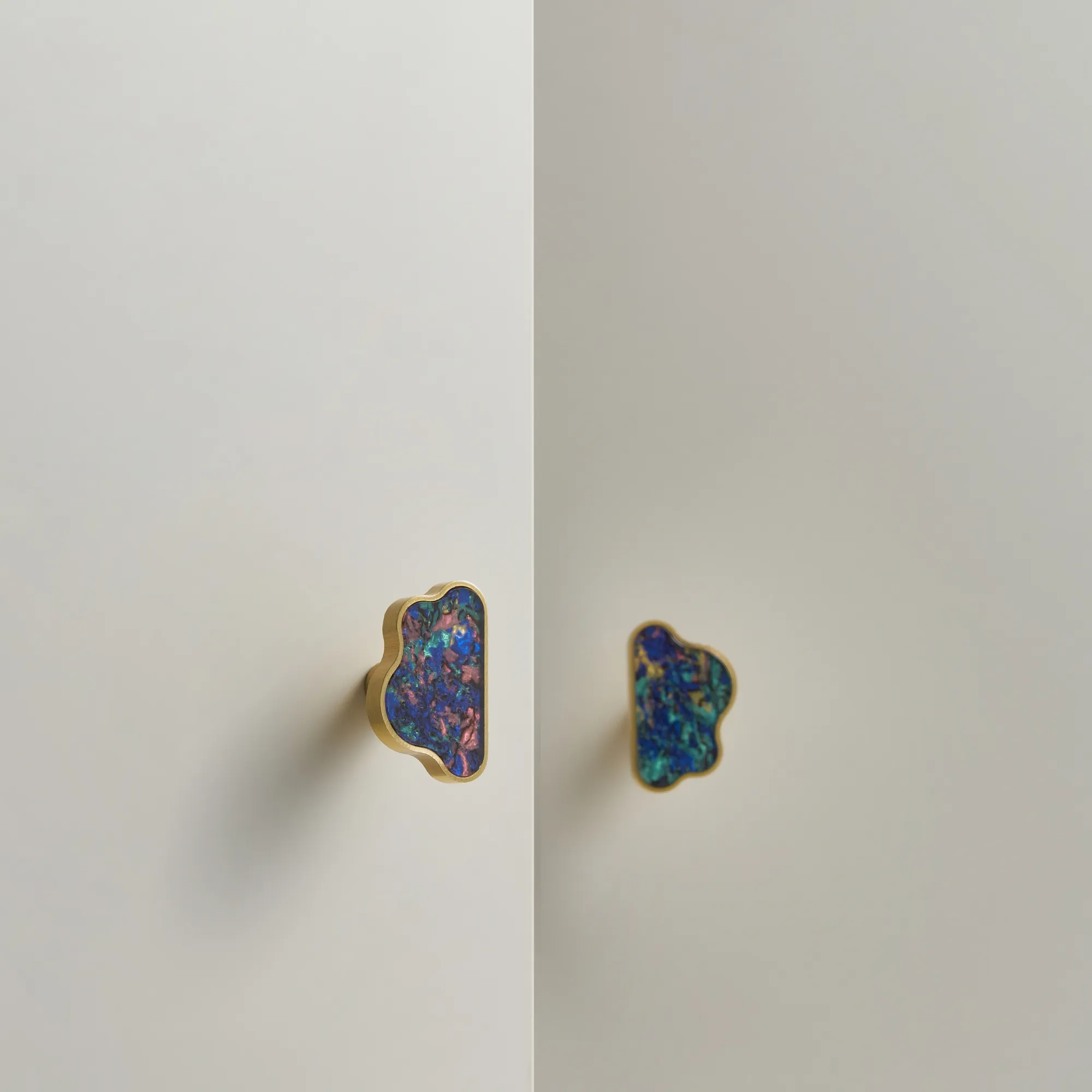 ONYX CLOUD / Solid Brass Knob