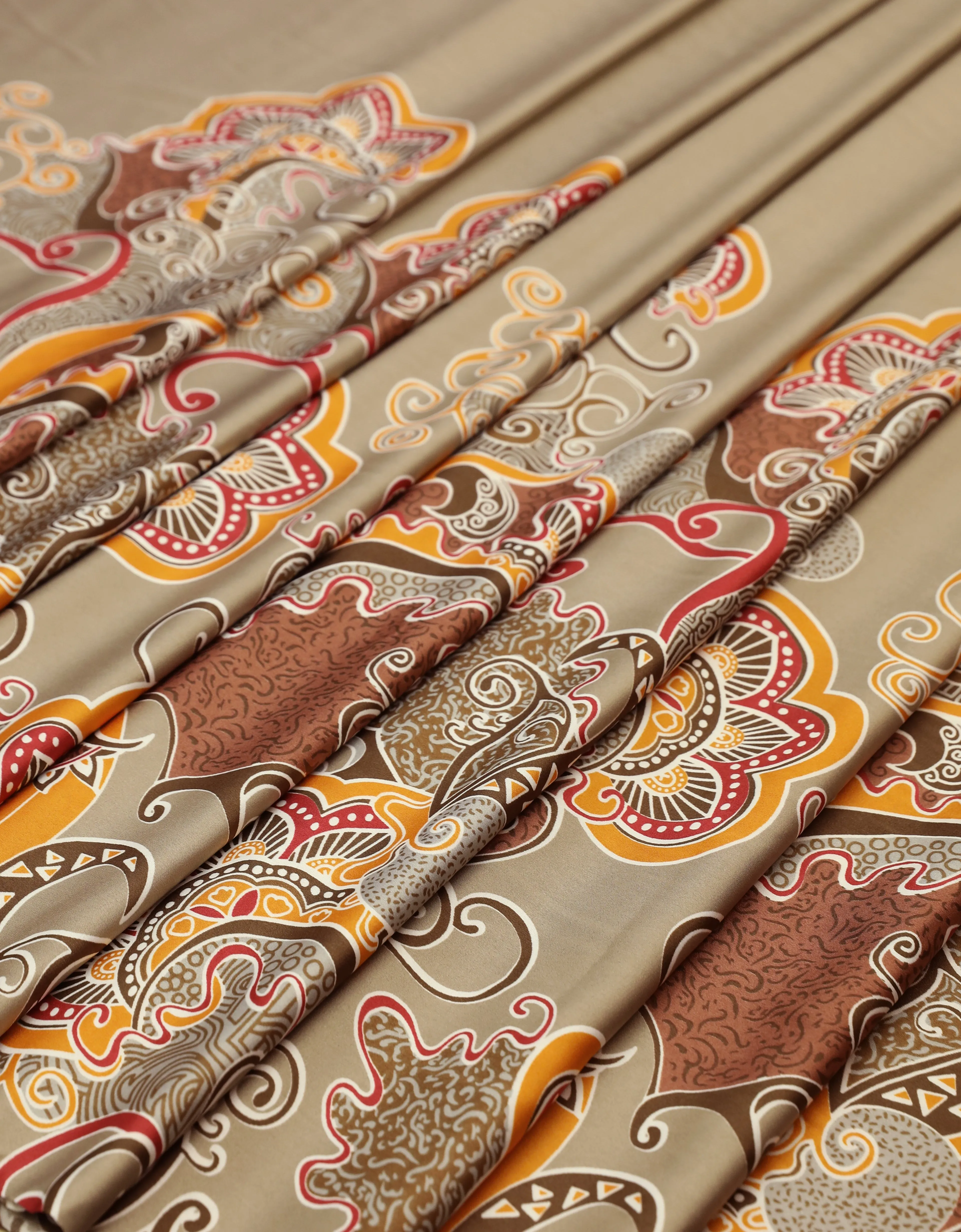 Rosie Batik Satin 45" (Nude)