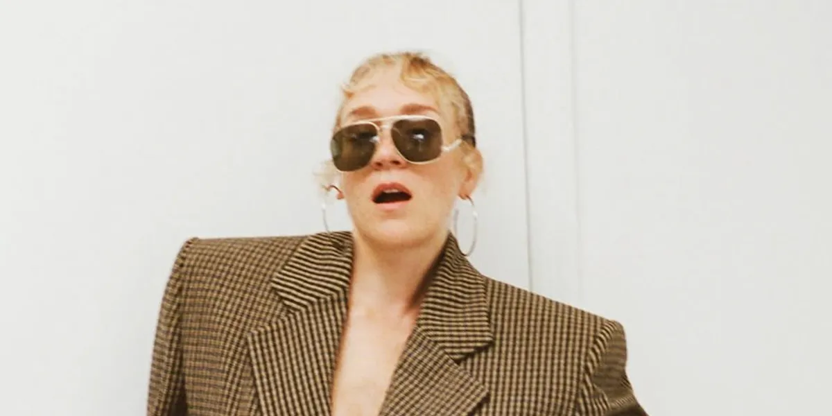 Saint Laurent Sun SL 690 Dust 004 - As Seen On Chloe Sevigny